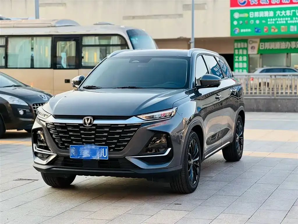 Changan CS75 — фото 1