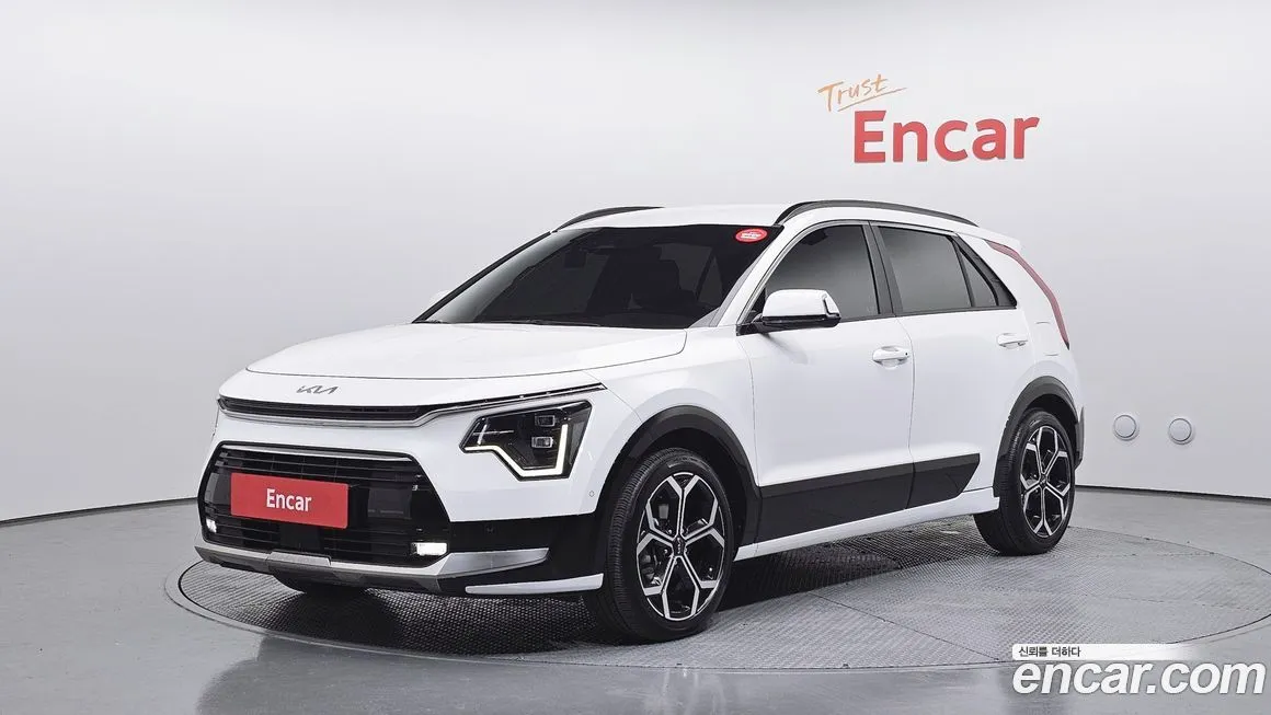 Kia Niro — фото 1