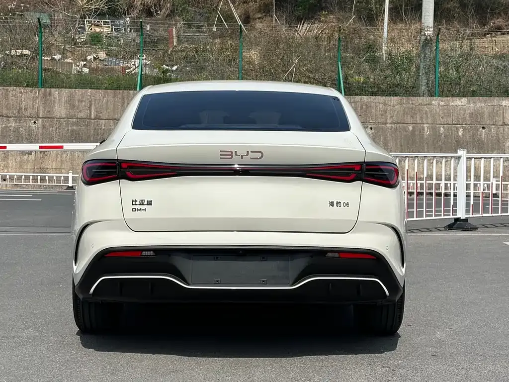 BYD Seal 06 — фото 7