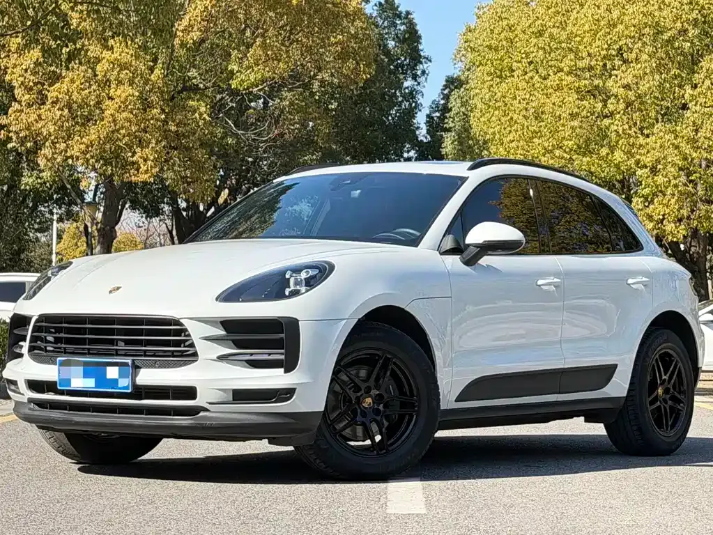 Porsche Macan — фото 1