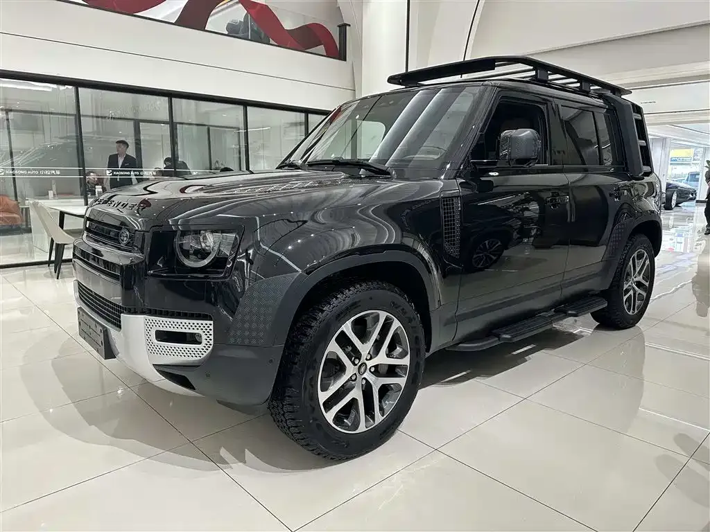 Land Rover Defender — фото 1