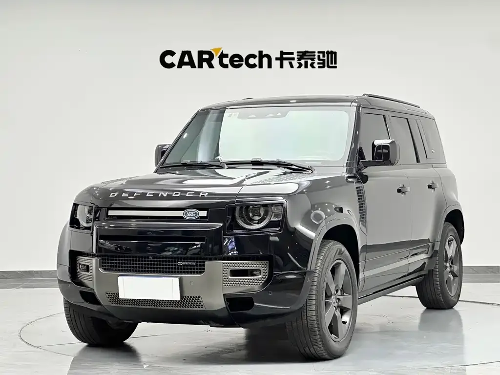 Land Rover Defender — фото 1