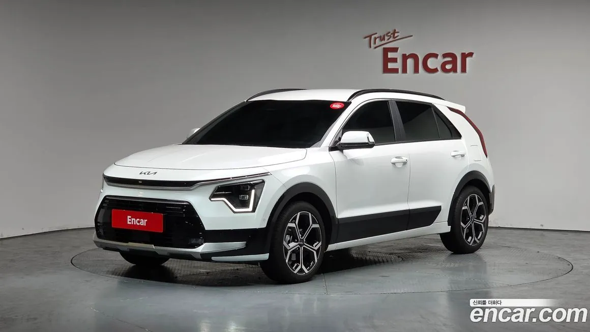 Kia Niro — фото 1