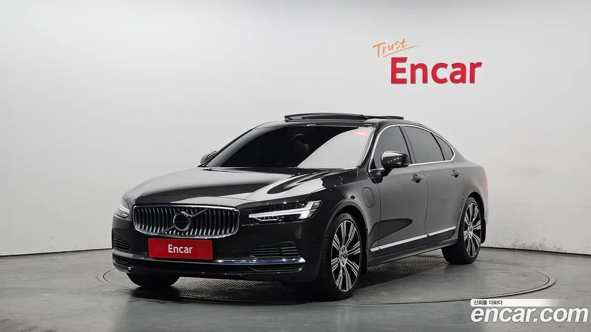Volvo S90 — фото 1
