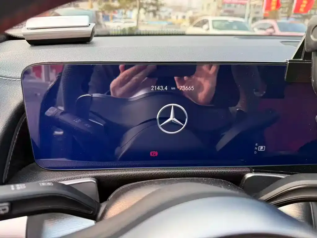 Mercedes-Benz GLB AMG — фото 3