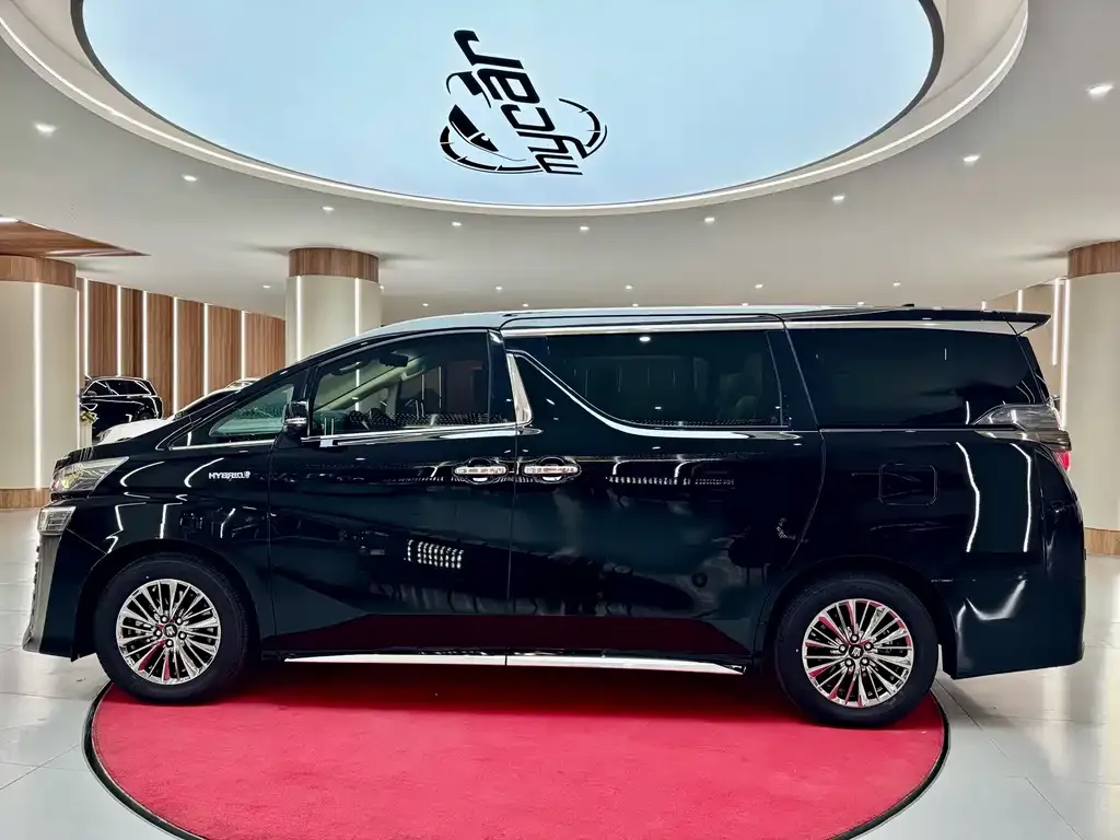Toyota Vellfire — фото 8