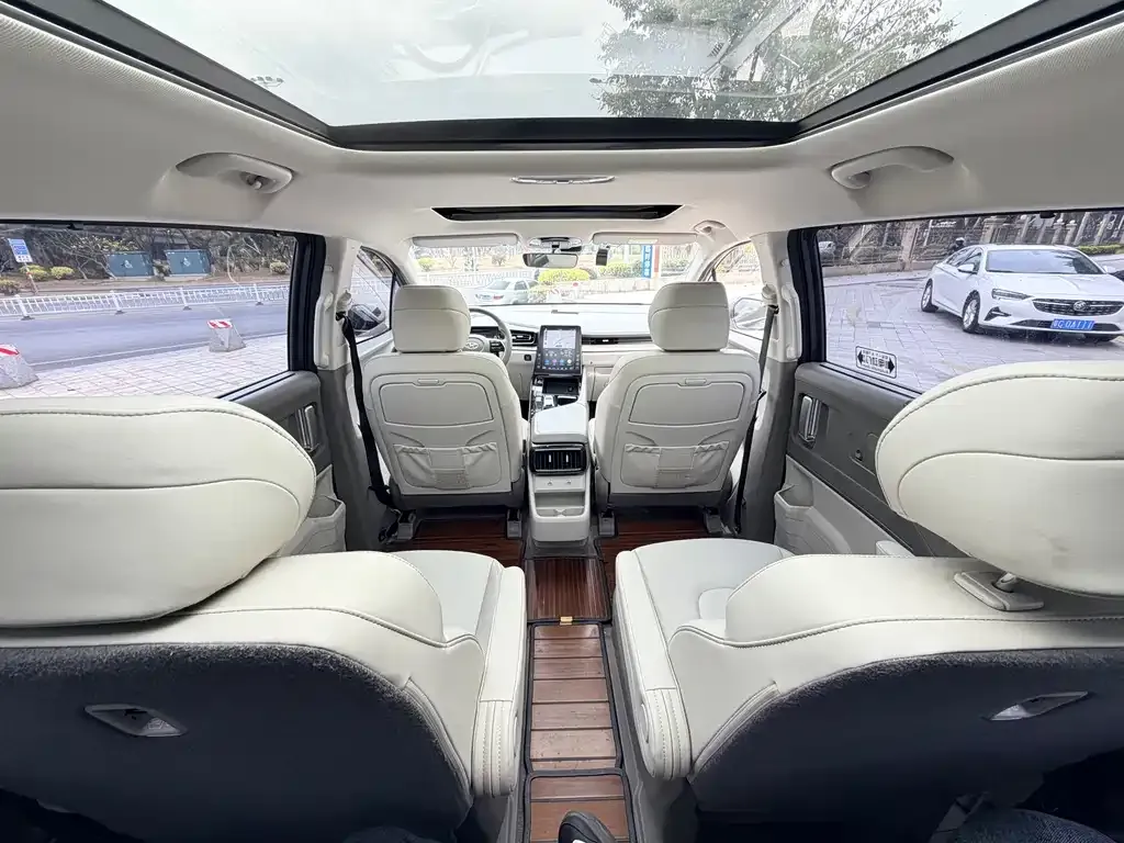 Hyundai Custo — фото 8