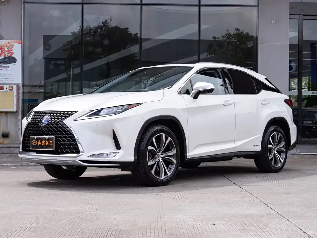 Lexus RX — фото 1