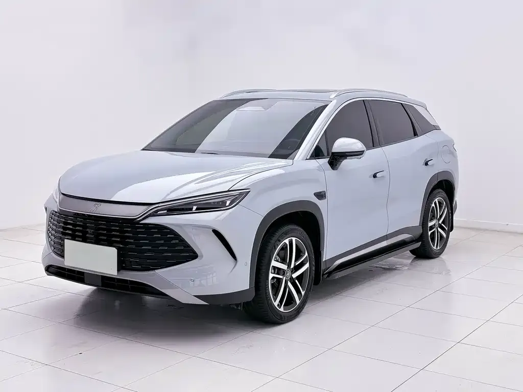 BYD L DM-i — фото 1