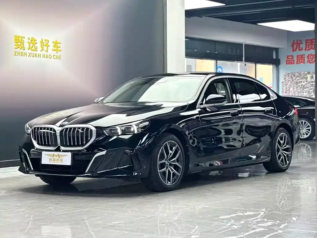 BMW i5 — фото 1