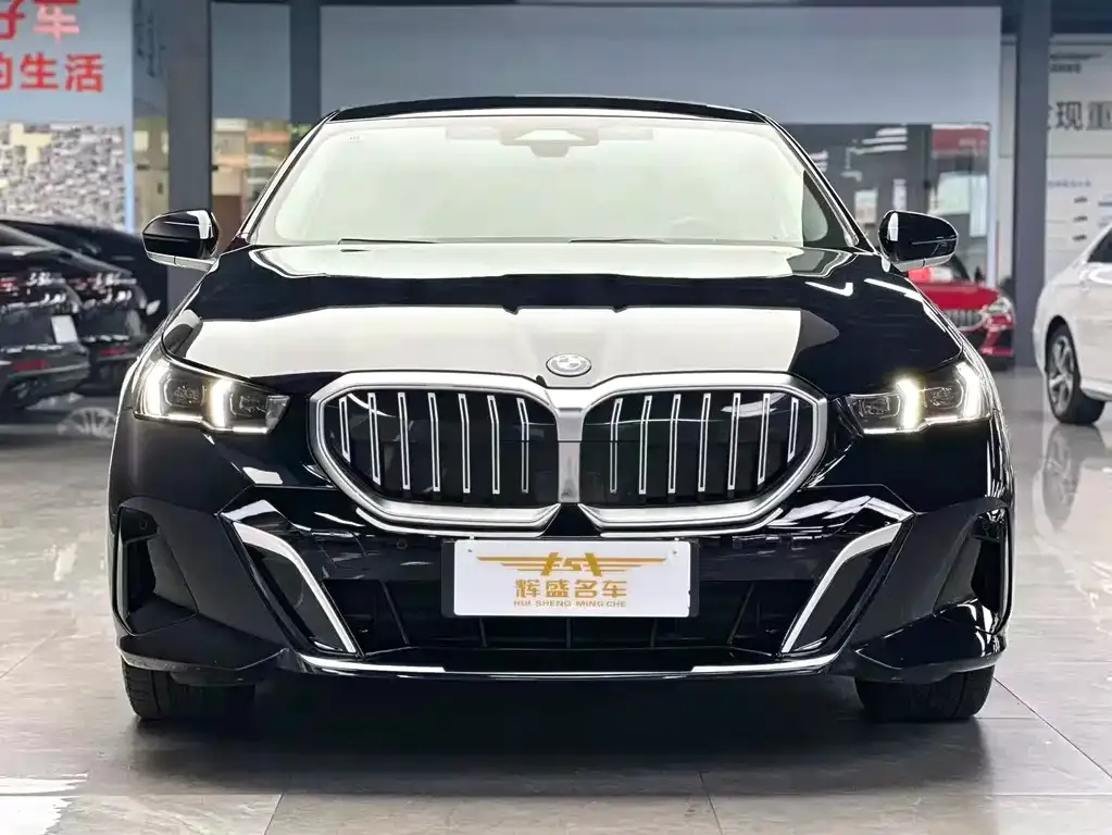 BMW i5 — фото 4