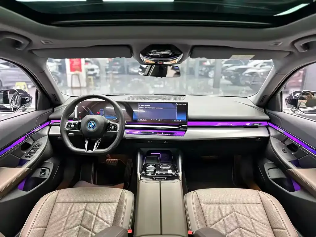 BMW i5 — фото 9