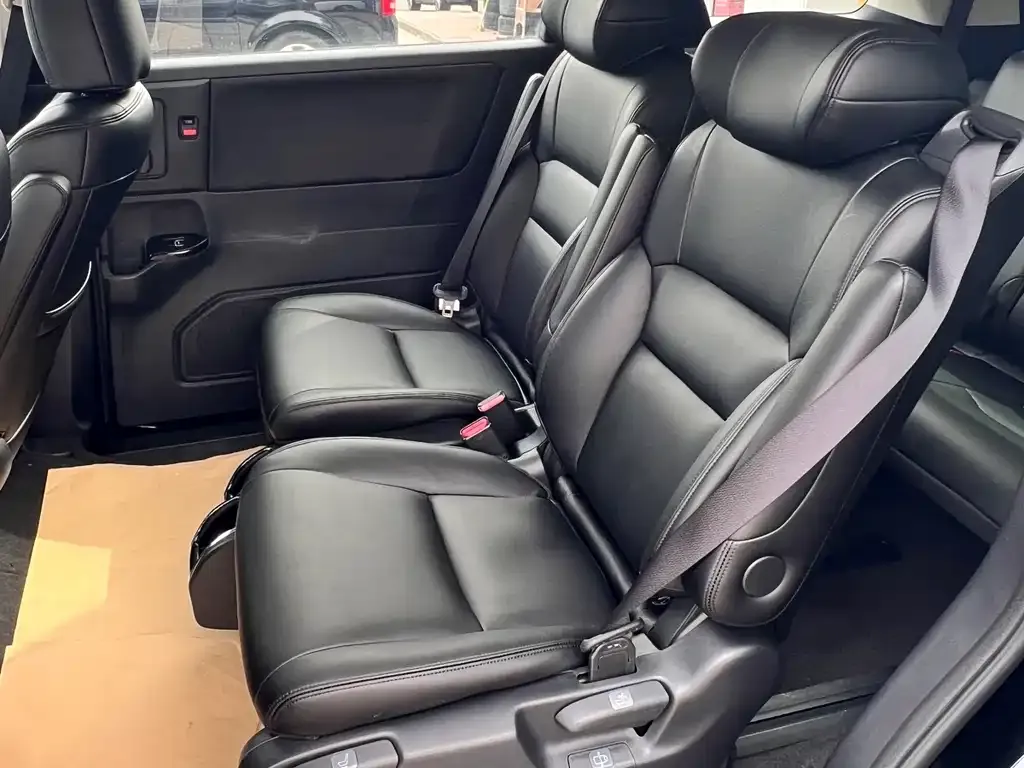 Honda Odyssey — фото 10