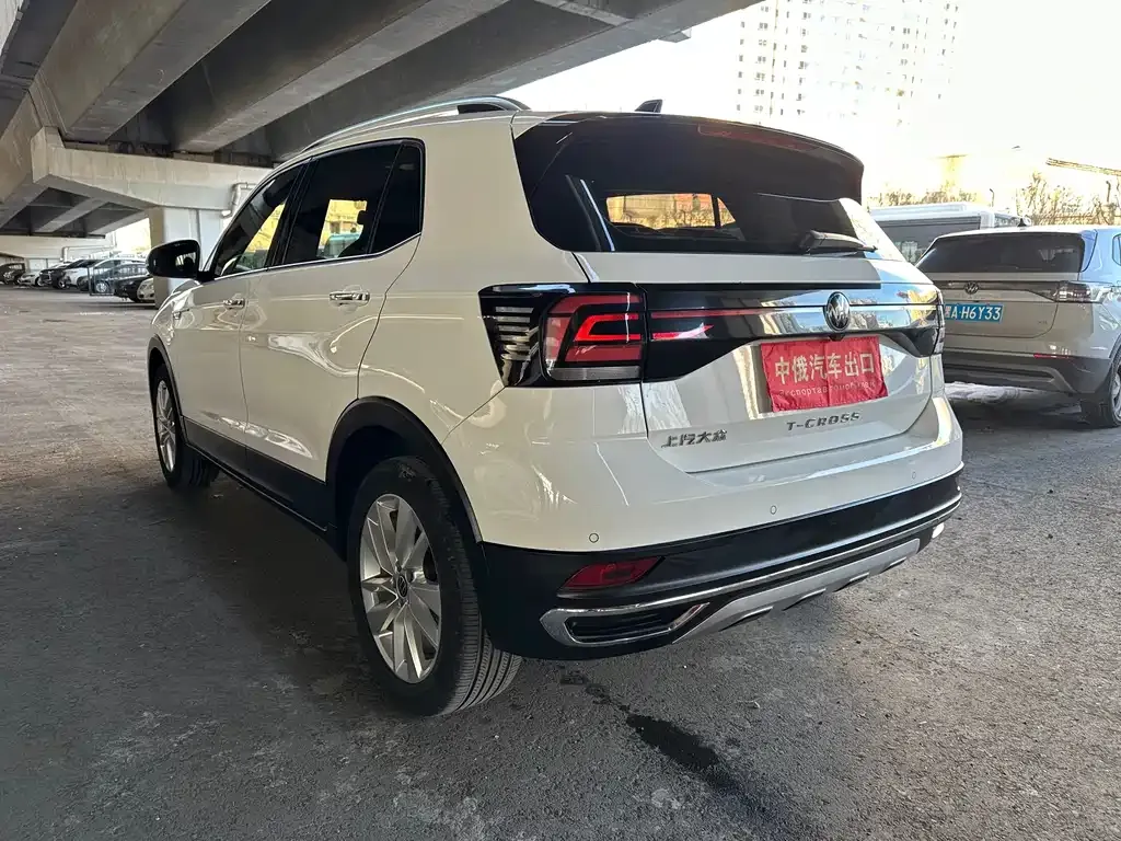 Volkswagen T-Cross — фото 10