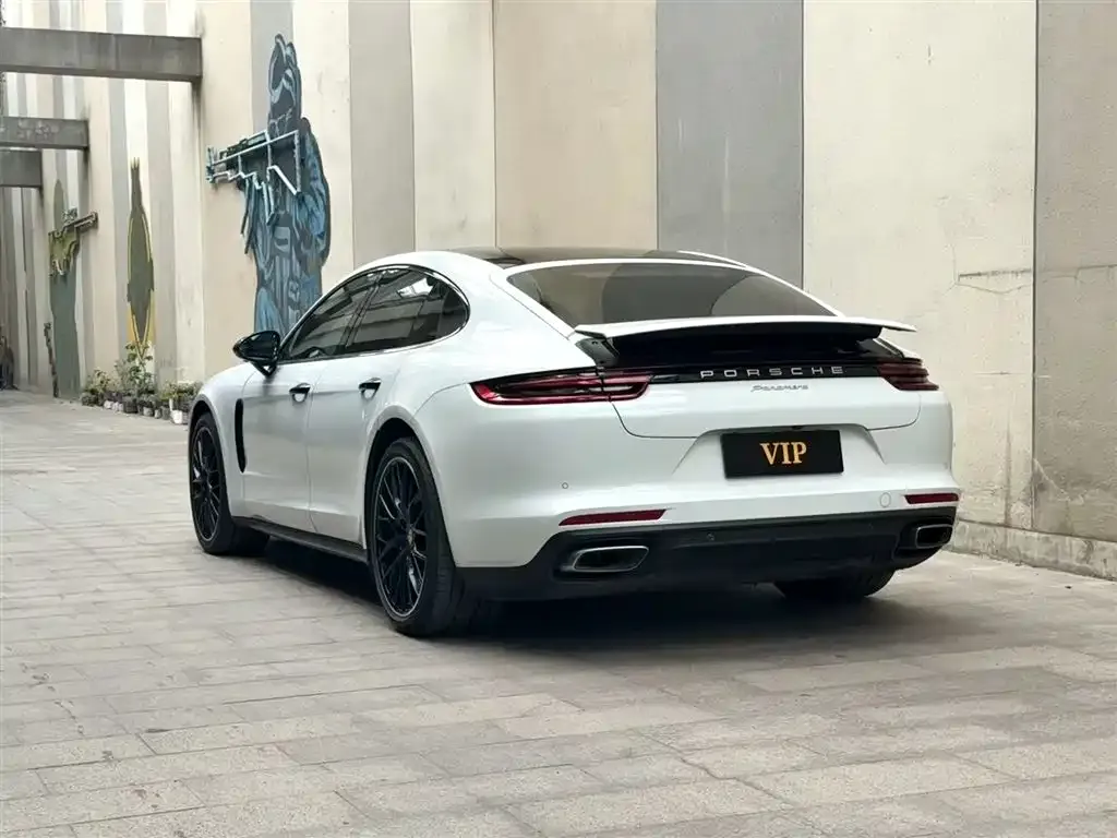 Porsche Panamera — фото 9