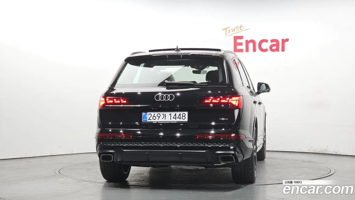Audi Q7 — фото 5
