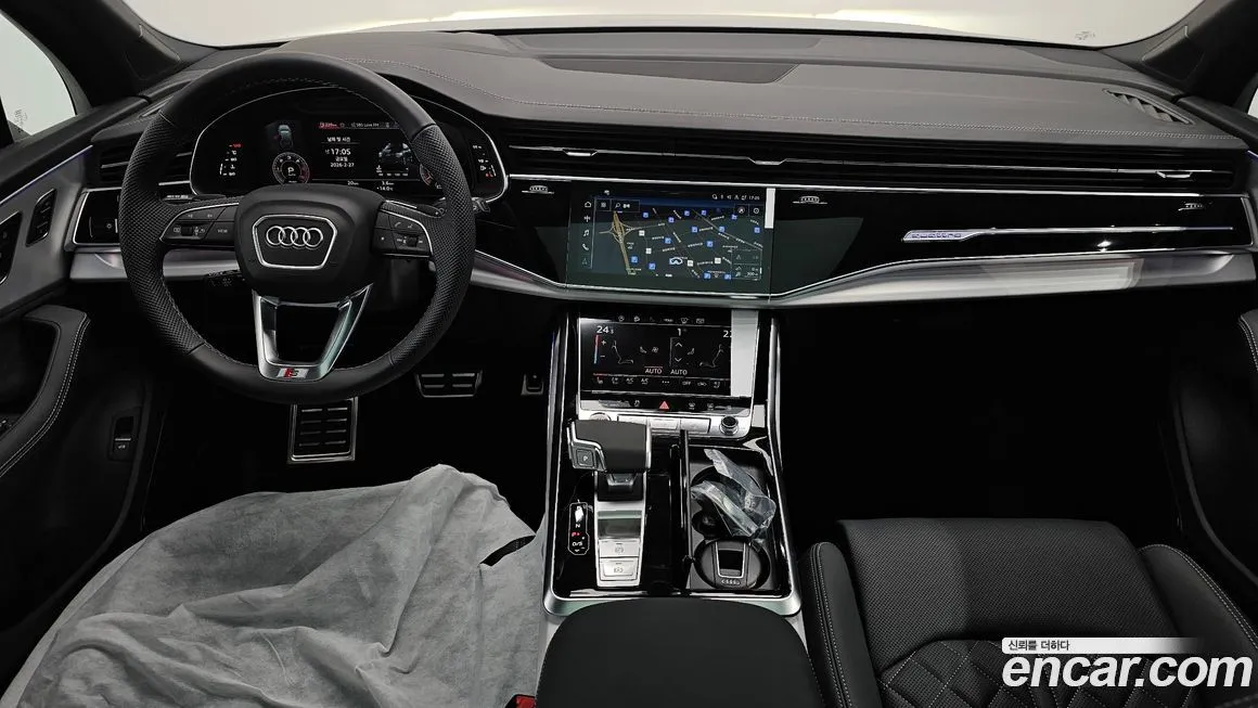 Audi Q7 — фото 10