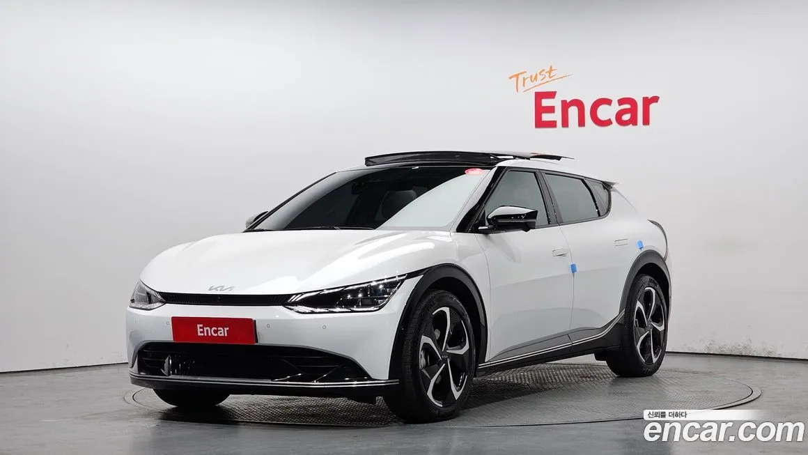 Kia EV6 — фото 1