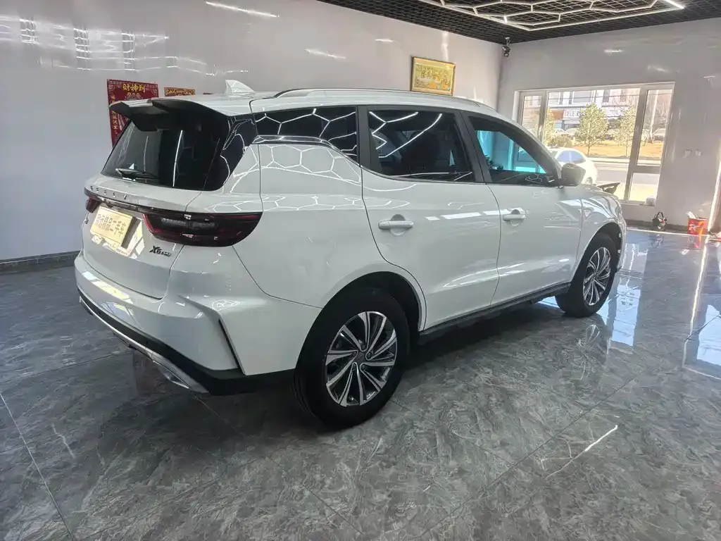 Geely Vision X6 — фото 8
