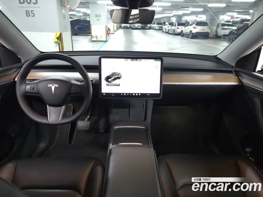 Tesla Model Y — фото 9