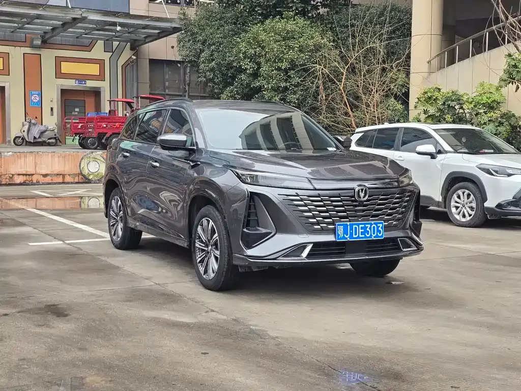 Changan CS75PLUS — фото 9