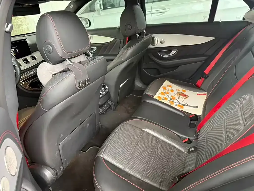 Mercedes-Benz E-Class AMG — фото 4