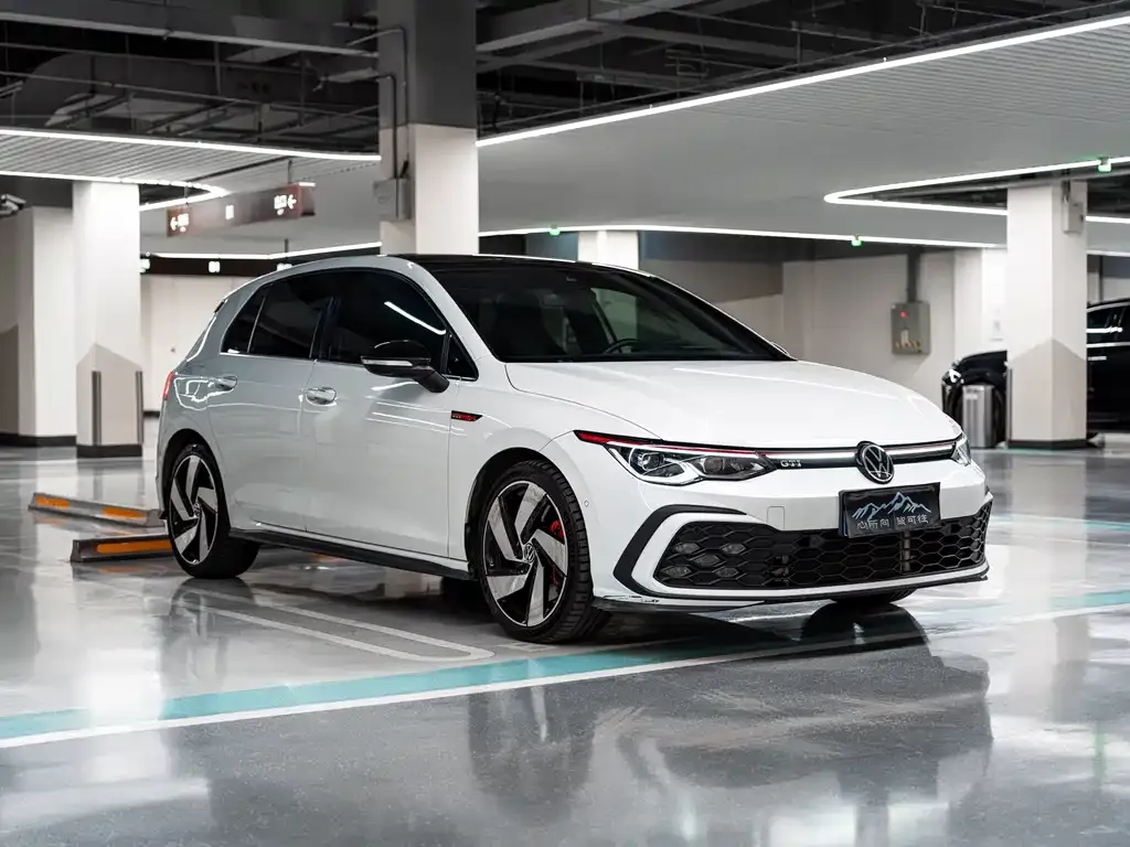 Volkswagen Golf GTI — фото 7