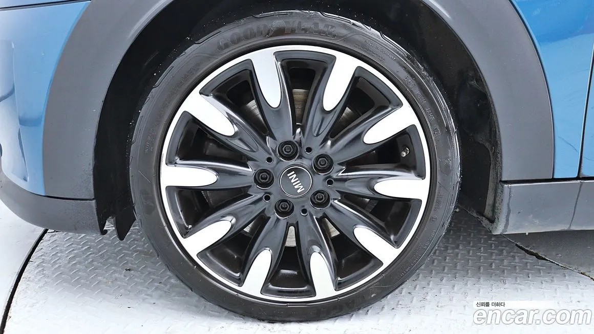 Mini Cooper — фото 5