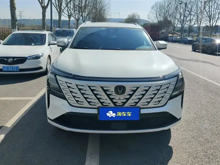 Changan CS75PLUS — фото 6