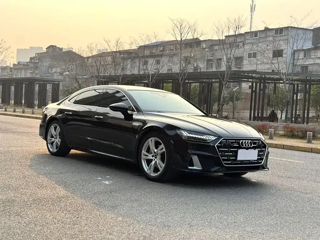 Audi A7L — фото 5