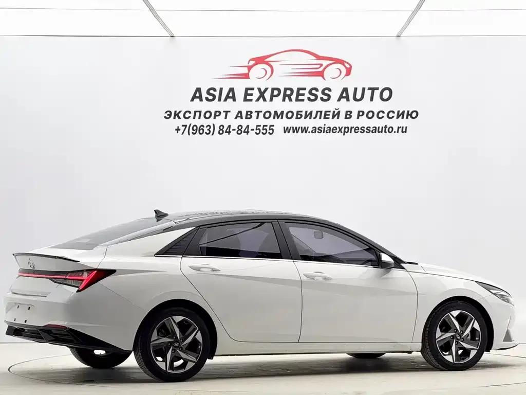 Hyundai Elantra — фото 6