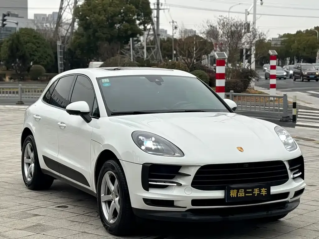 Porsche Macan — фото 9