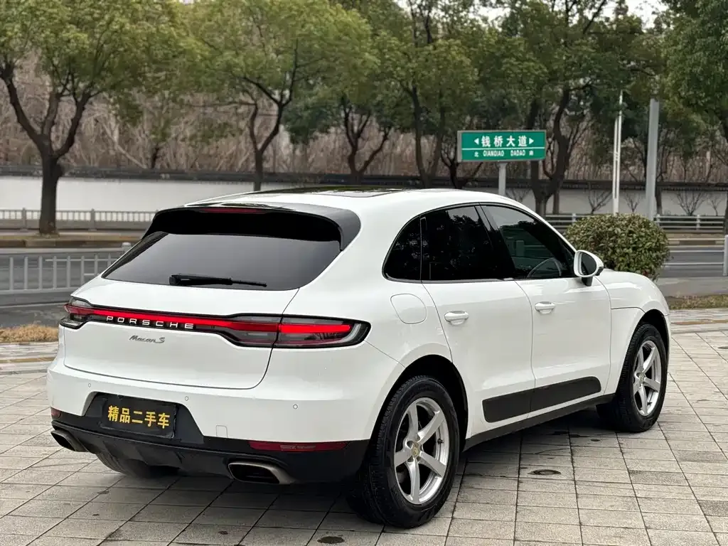 Porsche Macan — фото 10
