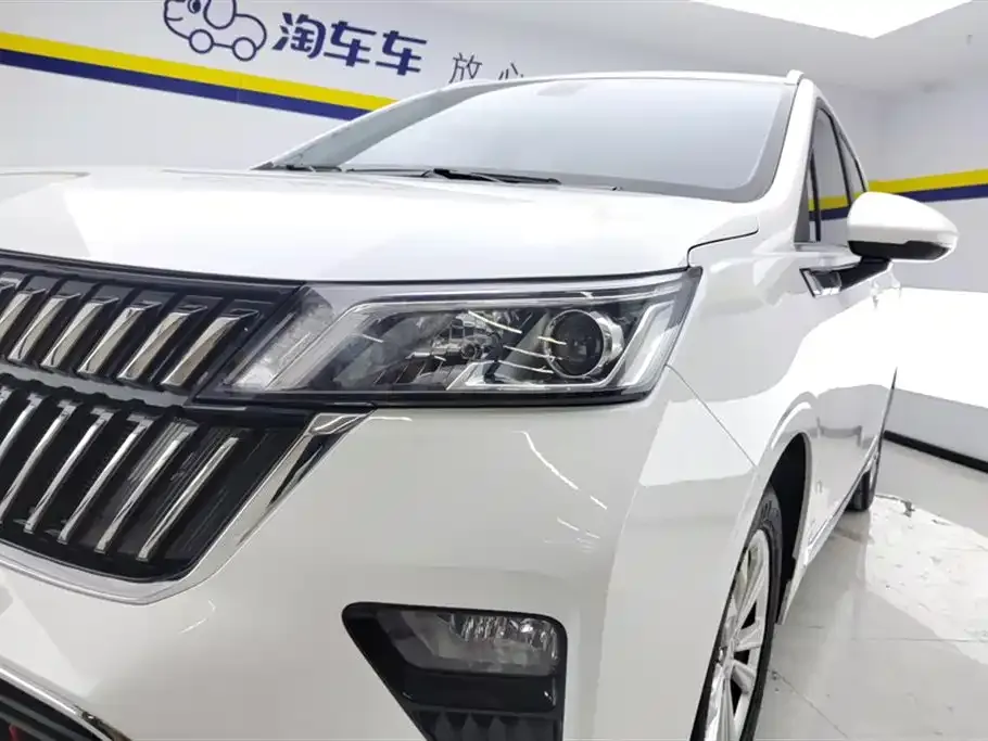 Wuling Jiachen — фото 2