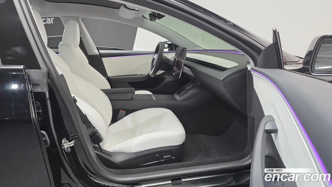 Tesla Model 3 — фото 10