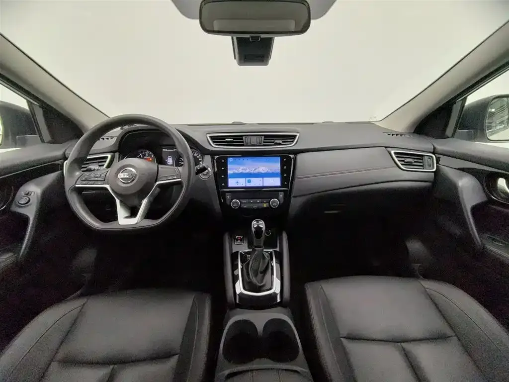 Nissan Qashqai — фото 7