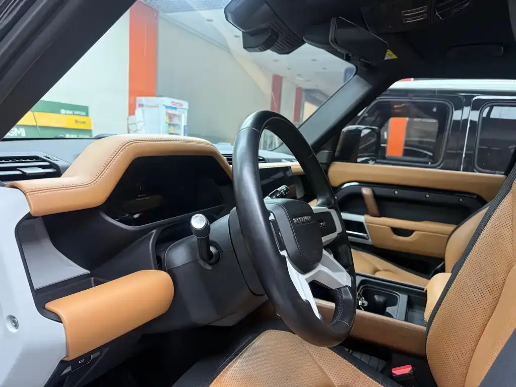 Land Rover Defender — фото 4