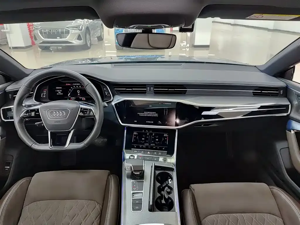 Audi A7L — фото 4