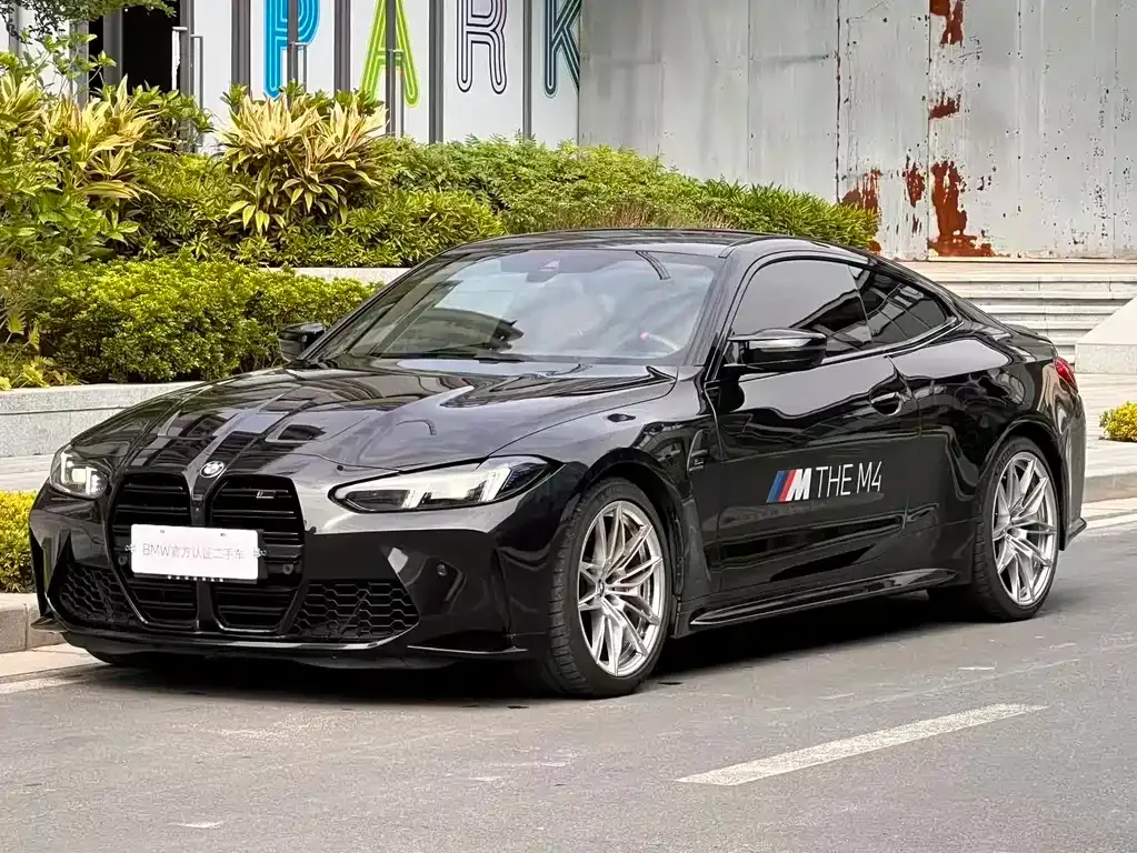 BMW M4 — фото 1