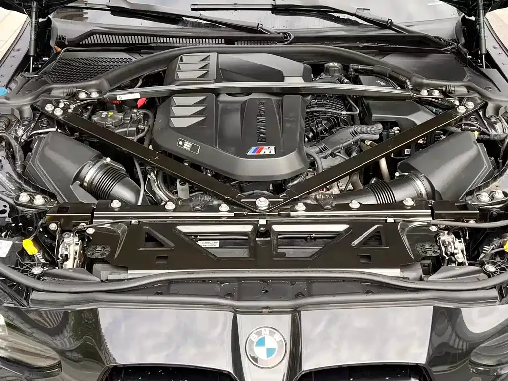 BMW M4 — фото 9