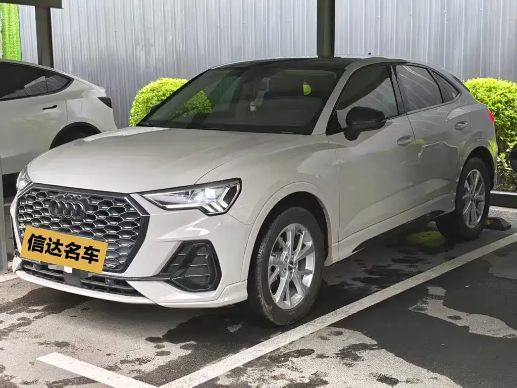Audi Q3 Sportback — фото 1