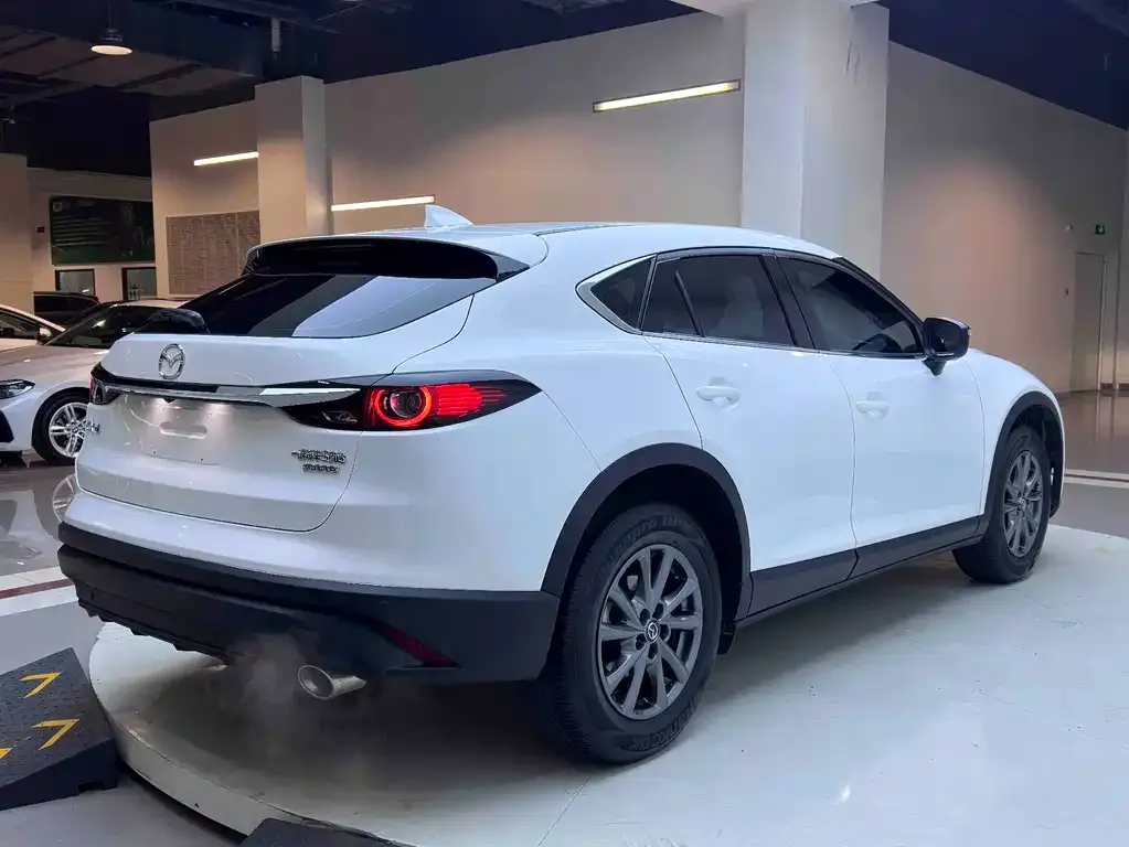 Mazda CX-4 — фото 9