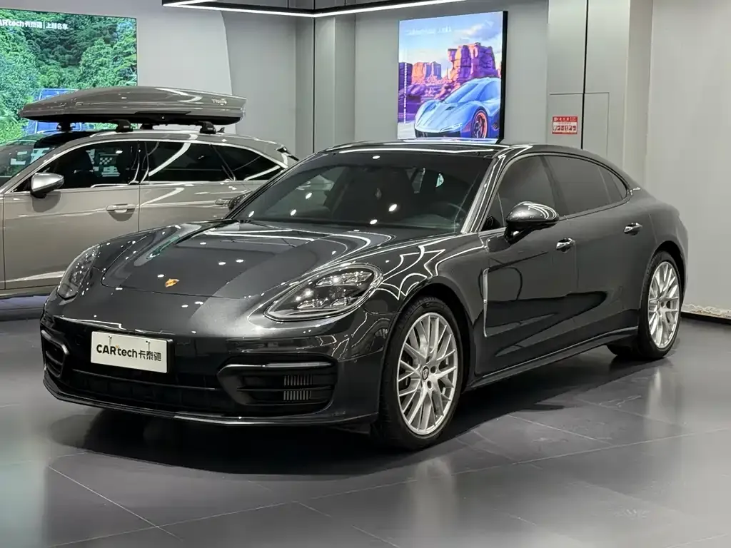 Porsche Panamera — фото 1