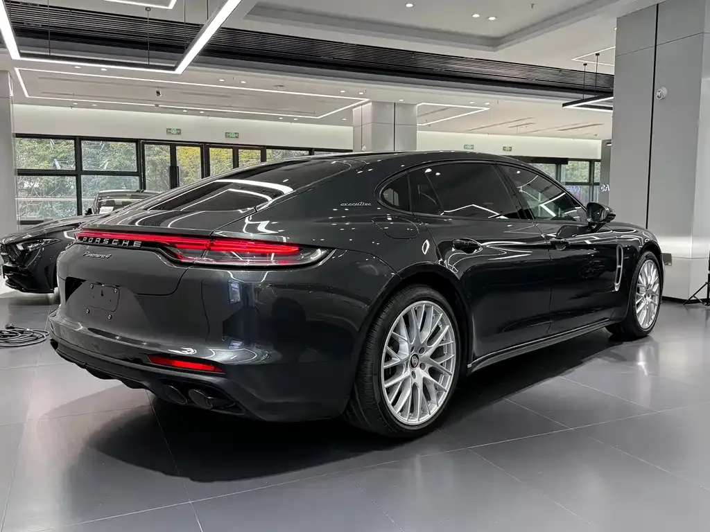 Porsche Panamera — фото 10
