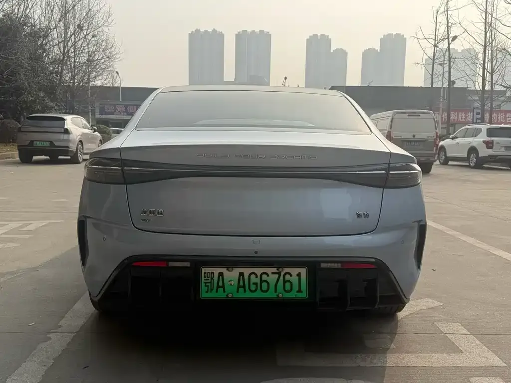 BYD Seal — фото 4