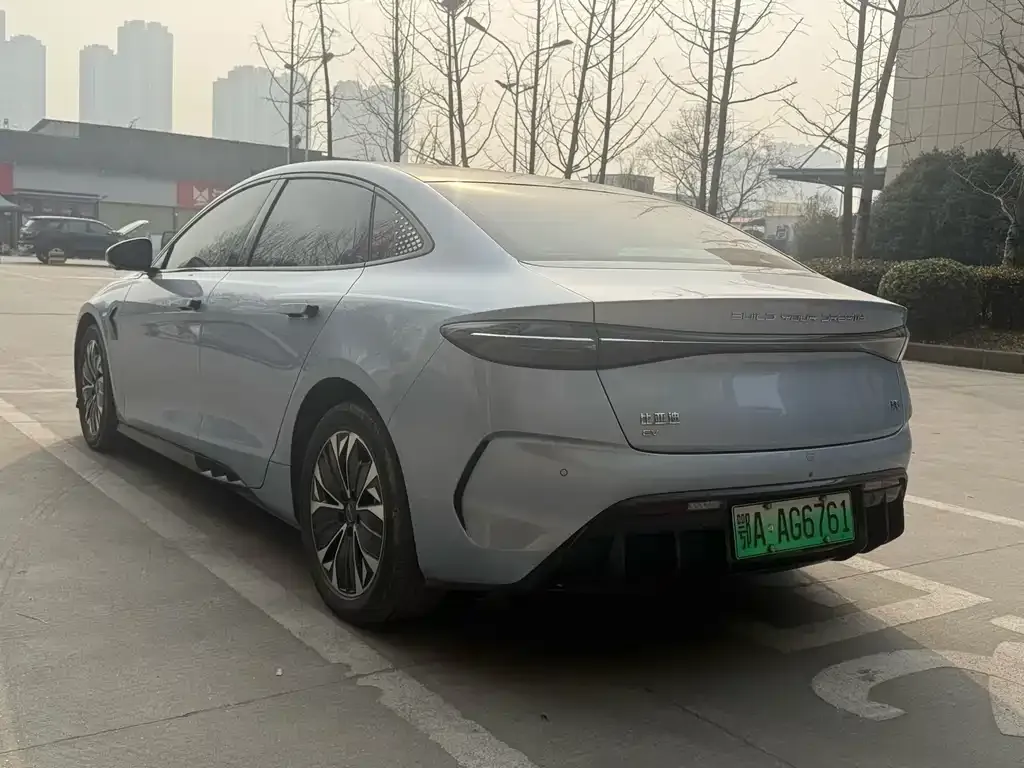 BYD Seal — фото 7