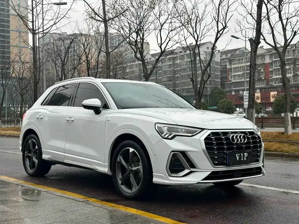 Audi Q3 — фото 5