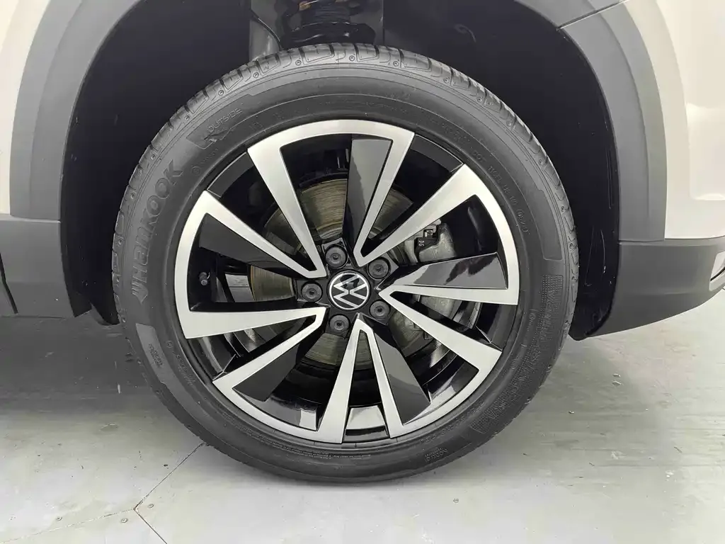 Volkswagen Tharu — фото 7
