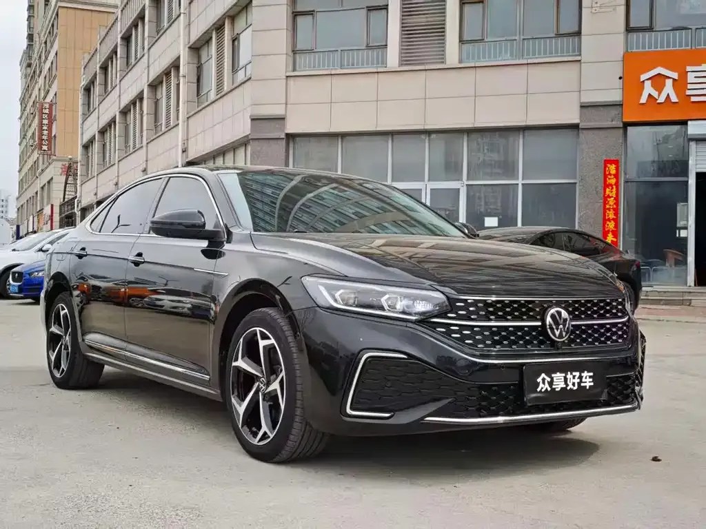 Volkswagen Passat — фото 5