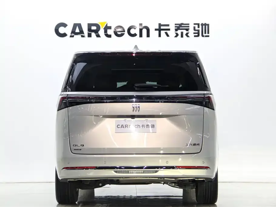 Buick GL8 Hybrid — фото 10